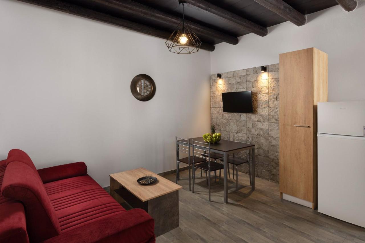 Apartments In The Center Marasia Rhodes City Εξωτερικό φωτογραφία
